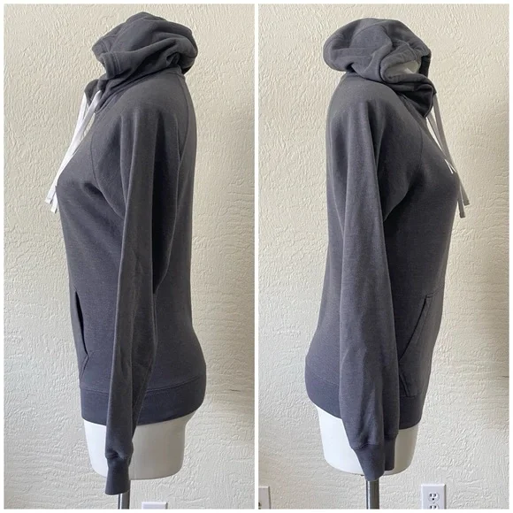 Women’s The North Face Gray Pullover Hoodie Long Sleeve White Graphic Logo Small - Picture 3 of 9